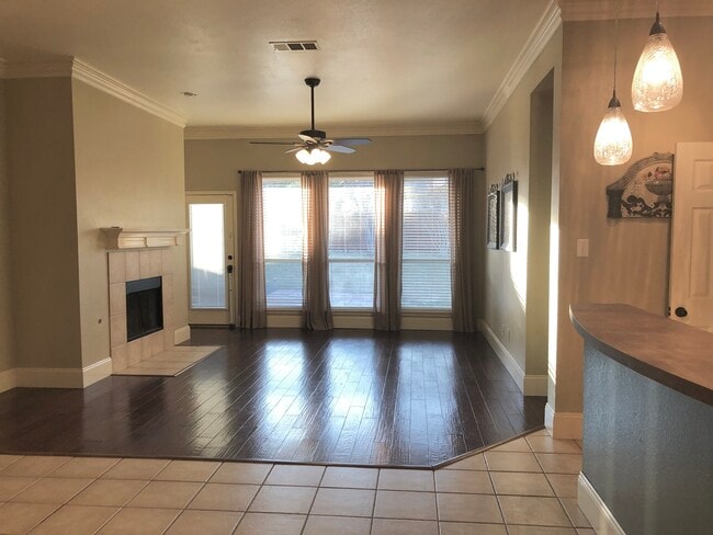 Building Photo - 6817 Hillwood Dr