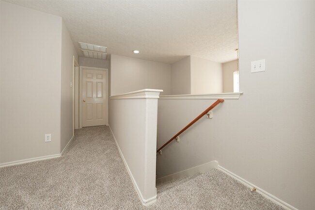 Building Photo - 14310 Mirkwood Ln