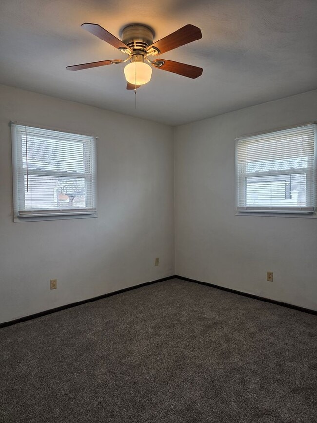 Building Photo - Three bedroom home in North Baltimore