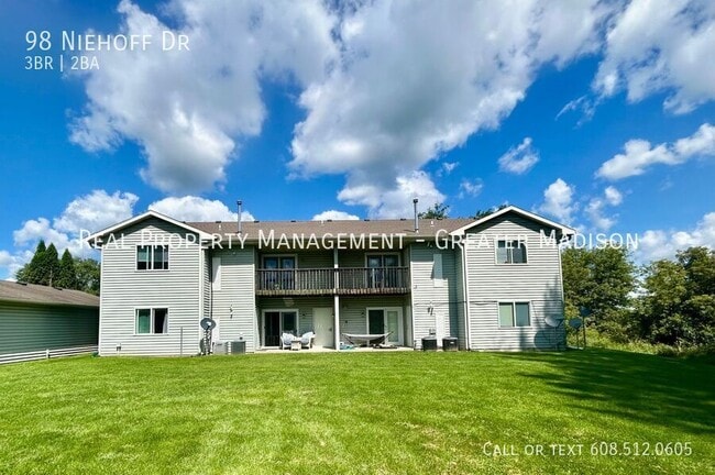 Building Photo - 98 Niehoff Dr