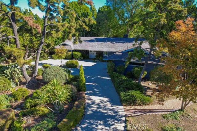 Building Photo - 9356 Beckford Ave