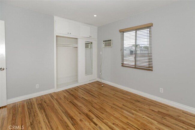 Building Photo - 11549 Sylvan St