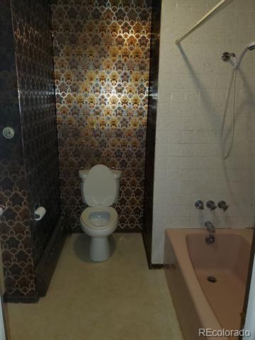 Building Photo - 613 Central Ave