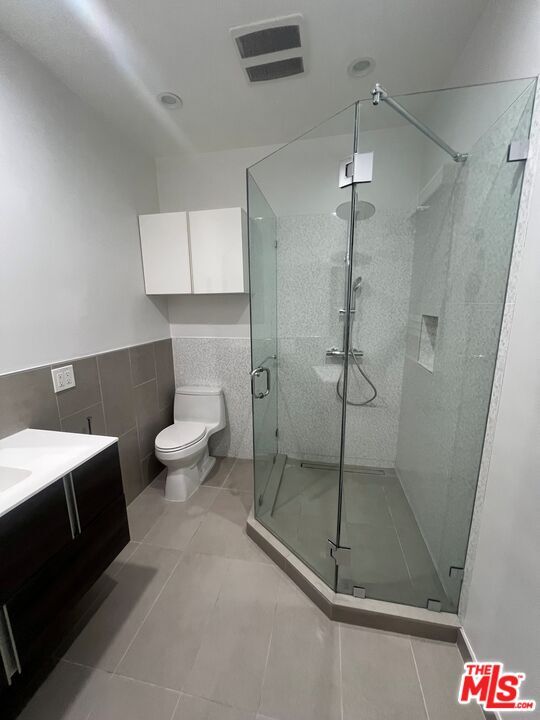 Building Photo - 9373 W Olympic Blvd