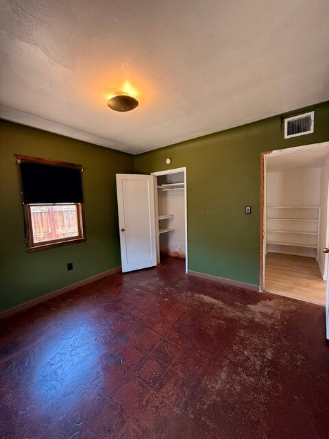 Building Photo - 1150 N Magnolia Ave