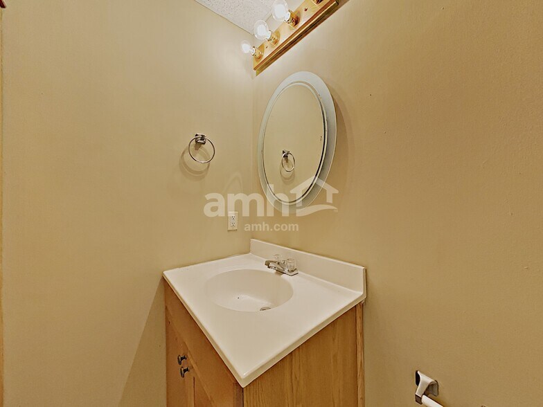 Building Photo - 1222 Joe Brogdon Ln