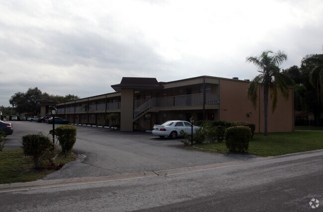 Building Photo - Palm Villa Apartments