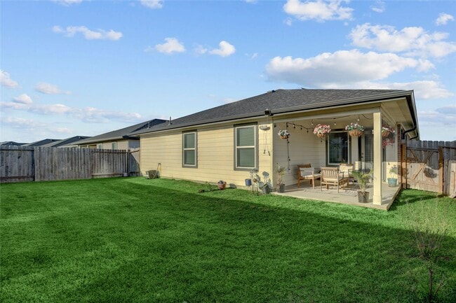 Building Photo - 7926 Murciana Dr