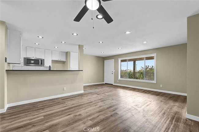 Building Photo - 20526 S Western Ave