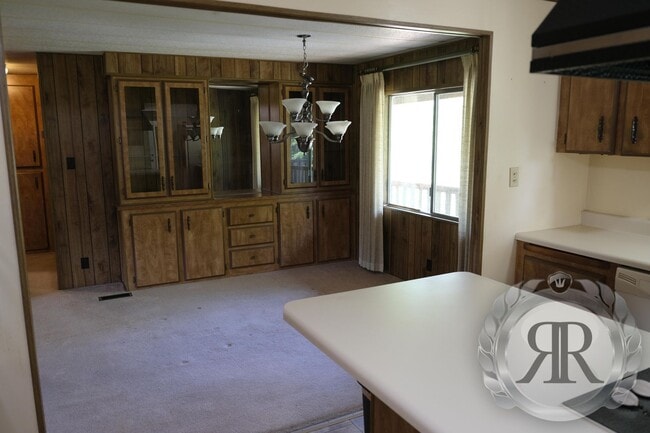 Building Photo - 3bd 2ba Home in West Valley Yakima