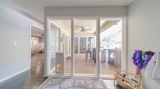 Building Photo - 1506 Wavecrest Ln