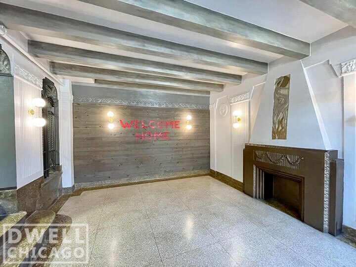 Building Photo - 2606 N Kimball Ave