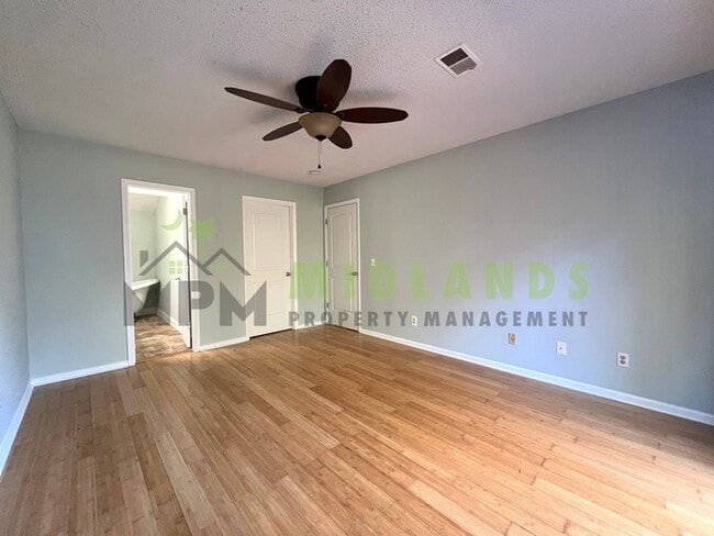 Building Photo - 201 Mariners Row