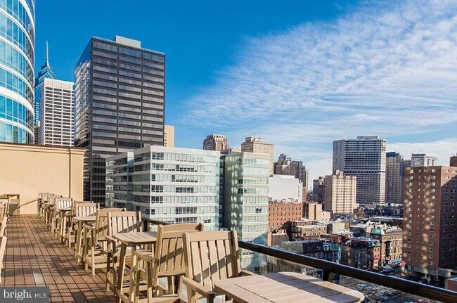 Building Photo - 2121 41 Market Street Unit 618
