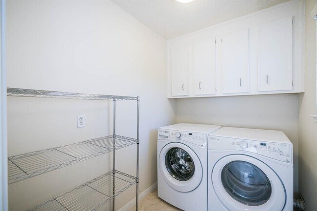 Building Photo - 21203 Park Brook Dr
