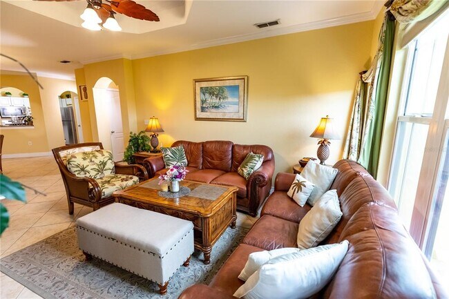 Building Photo - 2724 Via Murano