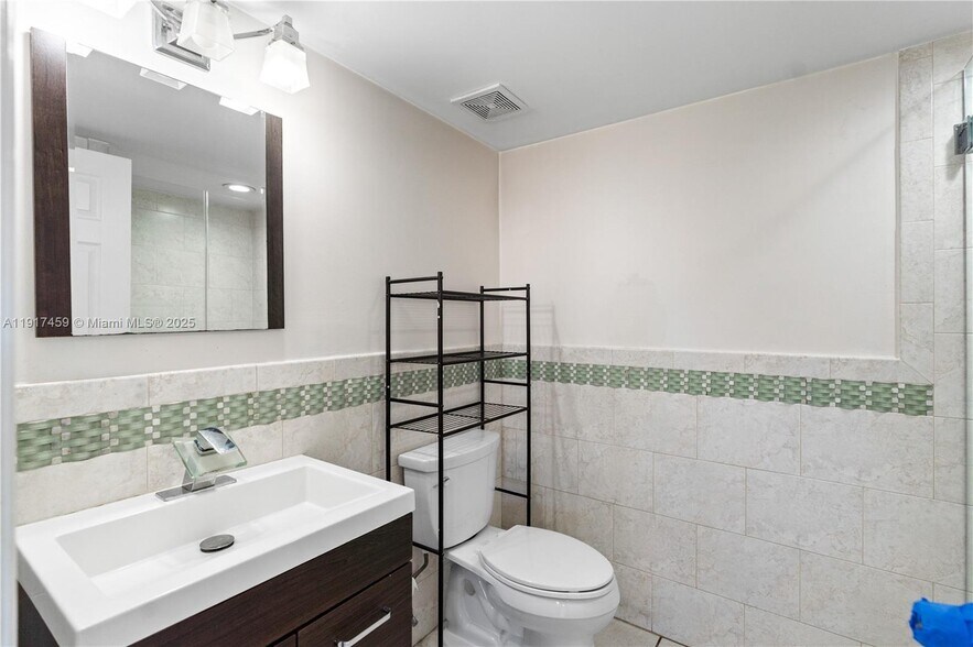 Building Photo - 6241 SW 116th Pl