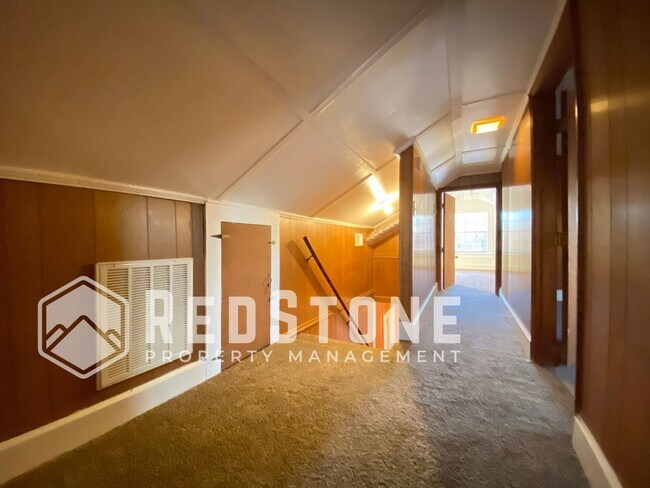 Building Photo - 416 Cleveland Ct