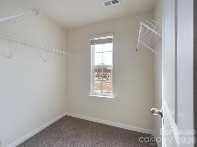 Building Photo - 8021 Murray Br Dr