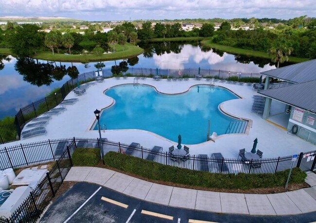 Building Photo - 6007 Skydale Way