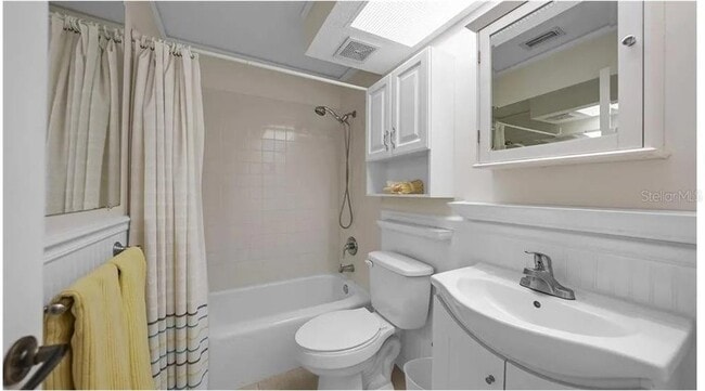 Building Photo - 2782 Woodgate Ln