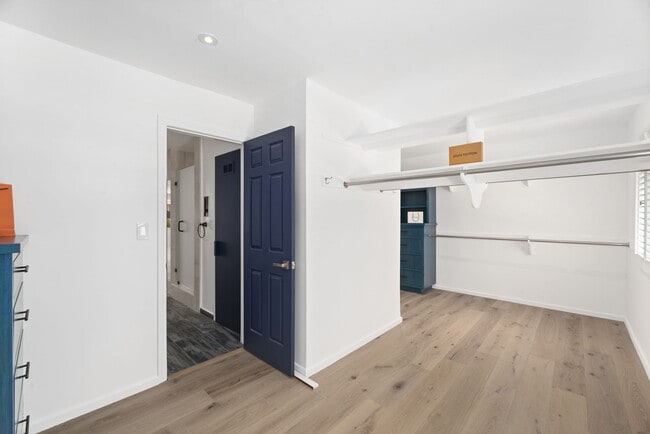 Building Photo - 2937 Deep Canyon Dr