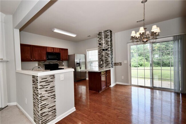 Building Photo - 1010 Prestwyck Ct