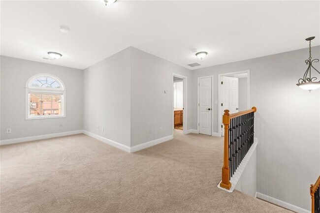 Building Photo - 3329 Rosecliff Trace NE
