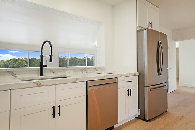 Building Photo - 2 Inlet Cay Dr