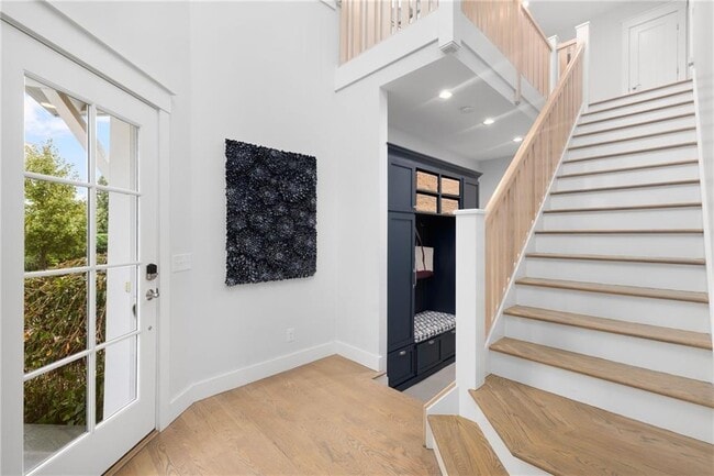 Building Photo - 46 Carnegie Heights Dr