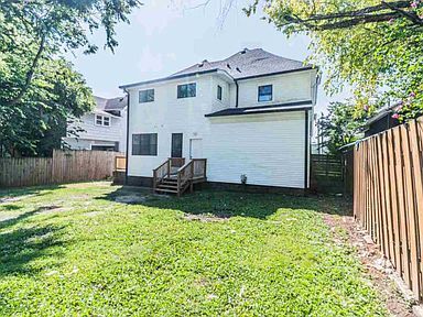 On-site washer and dryer - 1151 Kentucky St