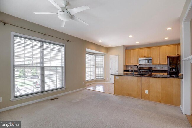 Building Photo - 5097 Pale Moon Way