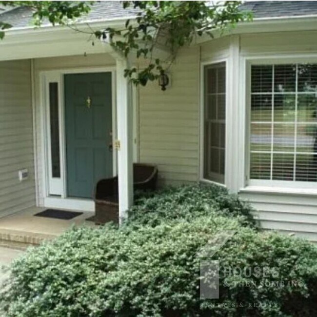 Building Photo - 3 McBee Chapel Rd