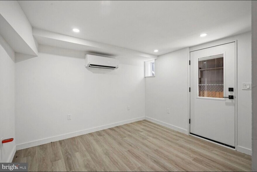 Bedroom 1 - 4725 4th St NW