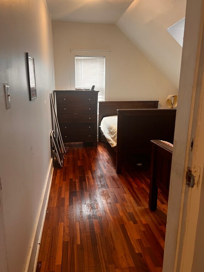 Building Photo - 70 Birch St