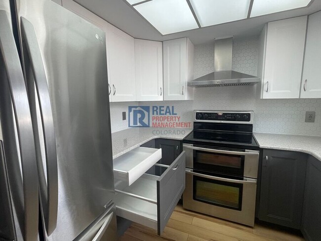 Building Photo - 1224 Cree Dr