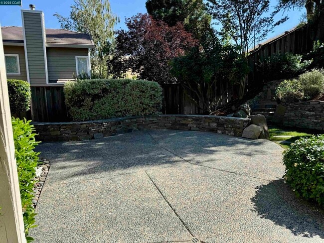 Building Photo - 5179 Keller Ridge Dr