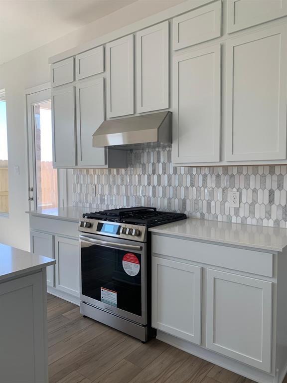 Building Photo - 32030 Meadowlake Mews Ln