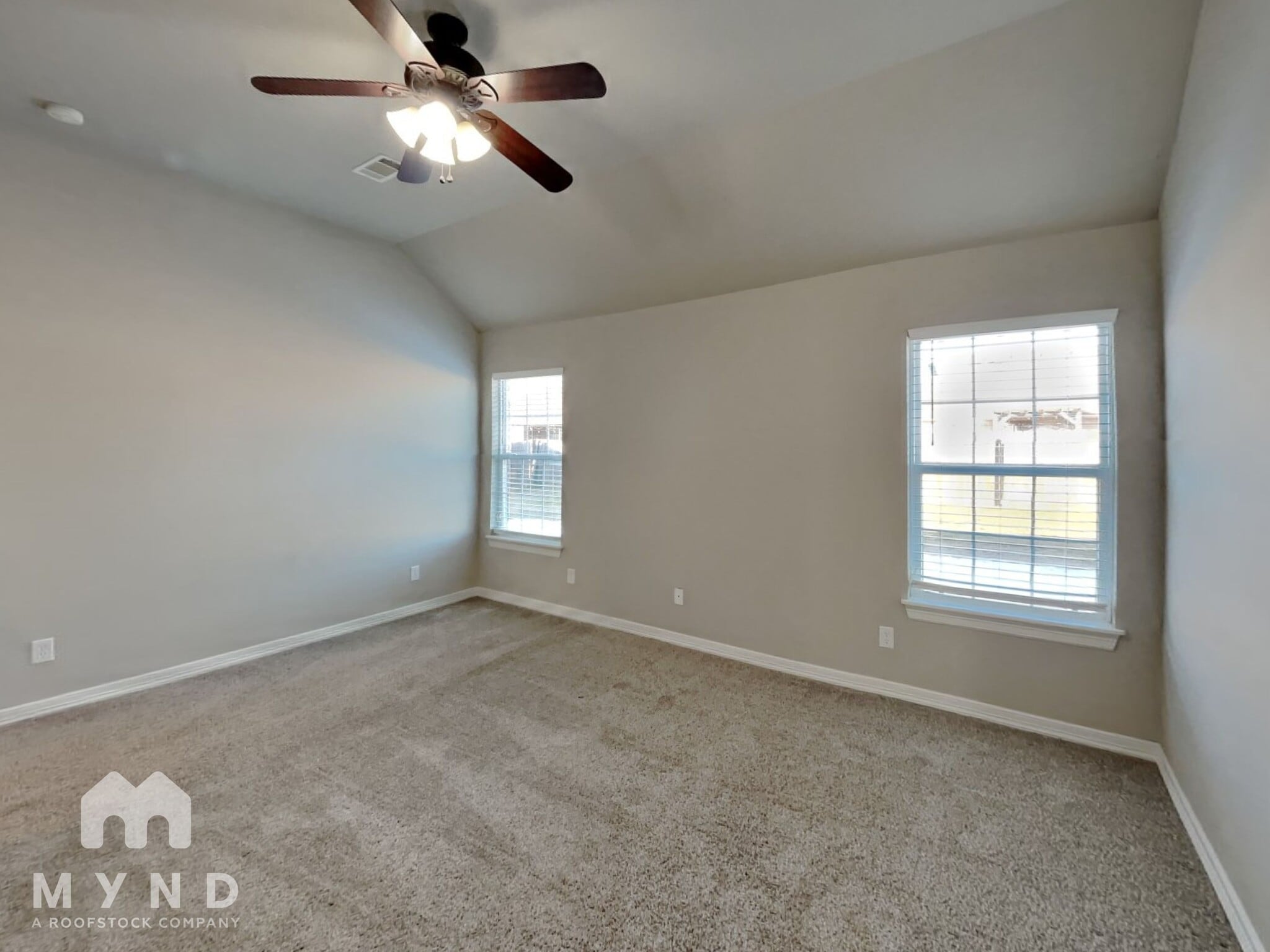 Building Photo - 3312 E Gillette St