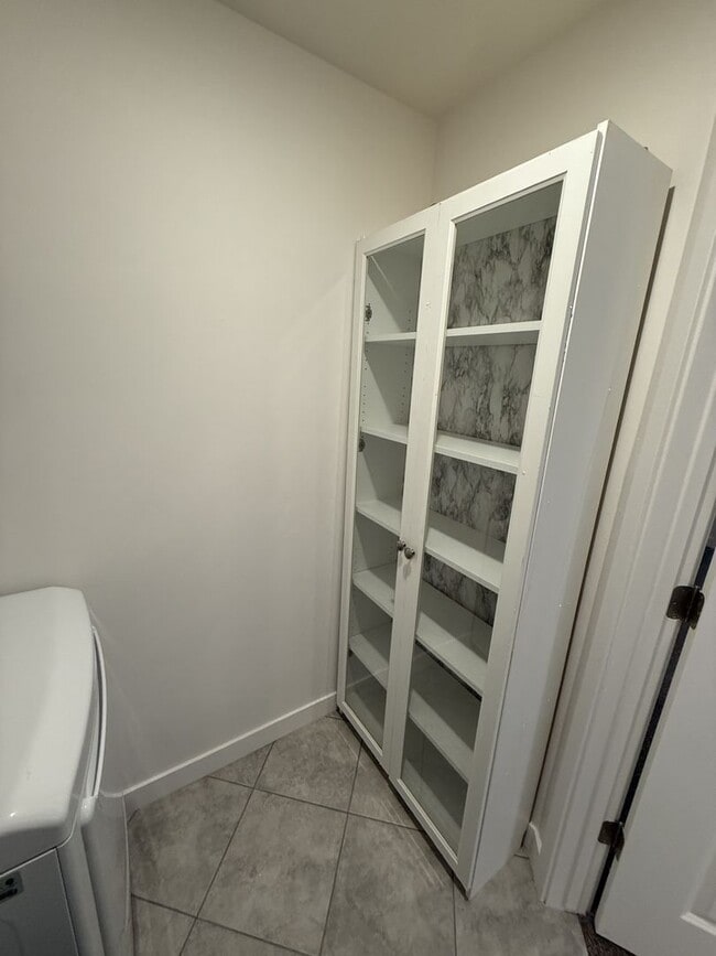 Building Photo - Beautiful Home in Spanish Fork