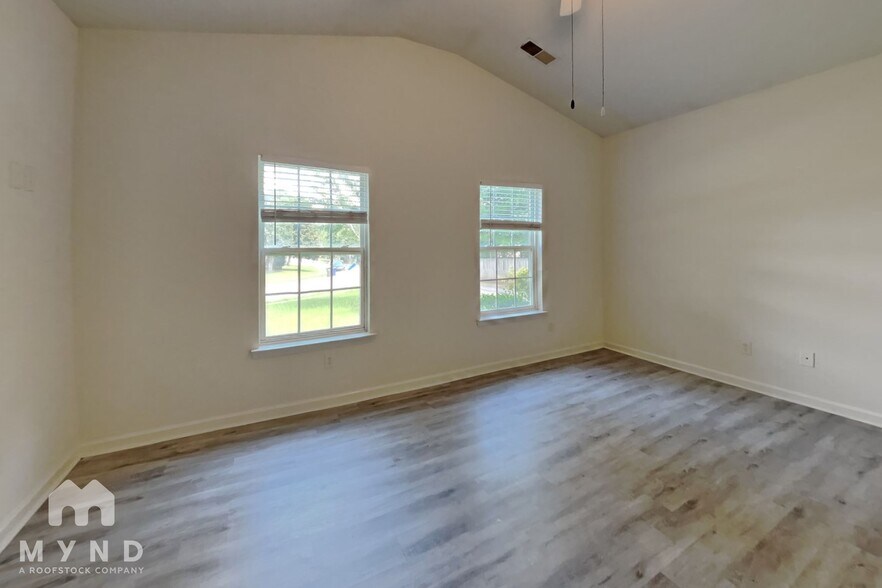 Building Photo - 1297 Winwood Dr