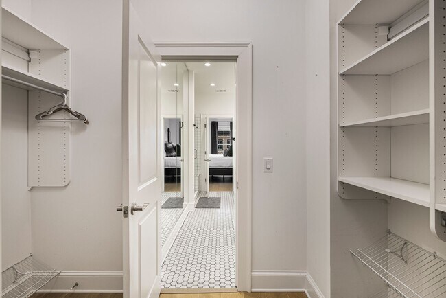 Building Photo - 456 Altamaha St