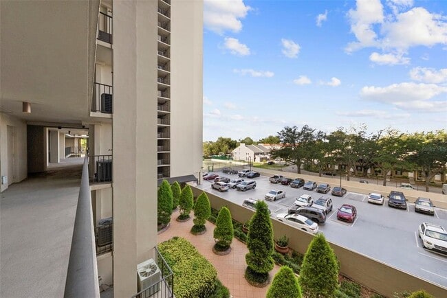 Building Photo - 3301 Bayshore Blvd