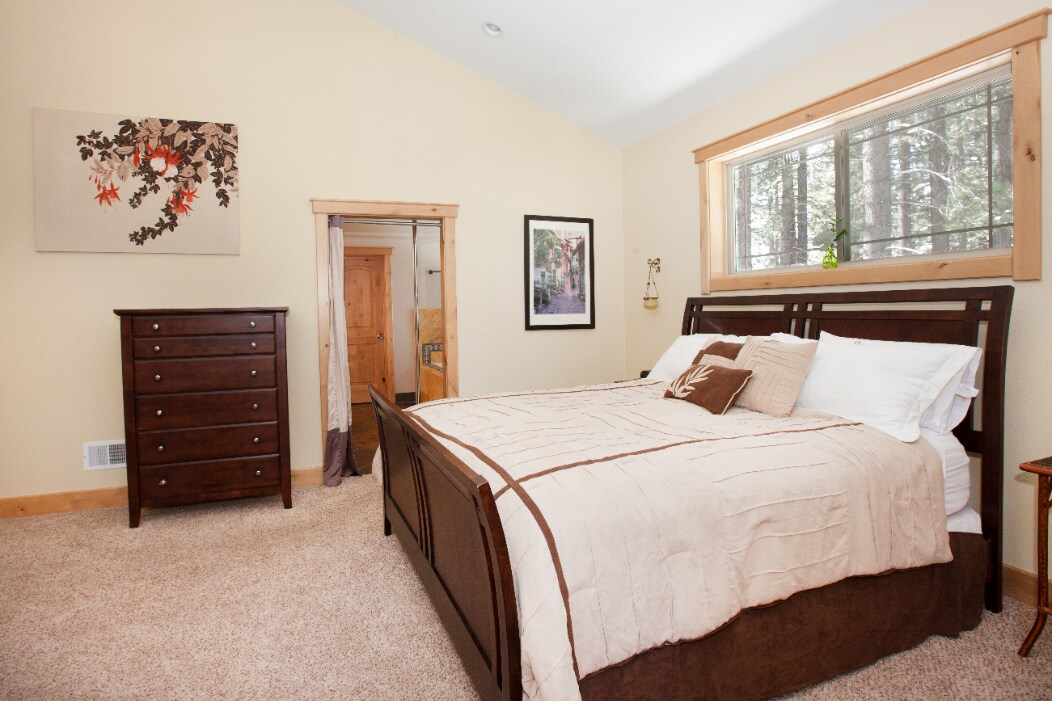 Master Bedroom - 2989 Fresno Ave