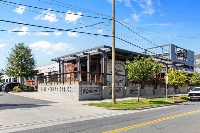 Building Photo - 2119 Wilmore Dr