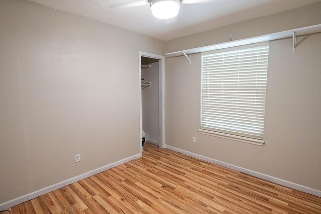 Building Photo - 4679 Inisheer Dr