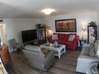 Building Photo - 571 Capri L