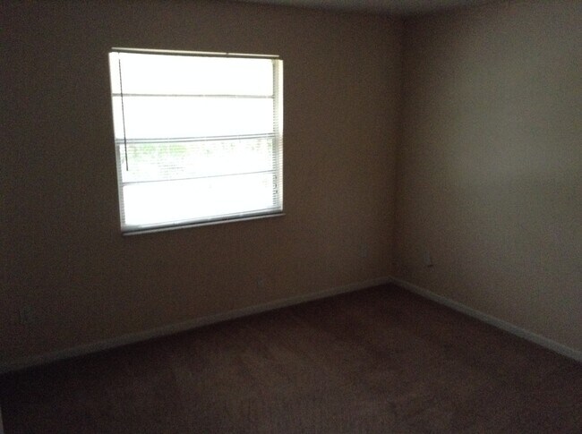 Building Photo - Convenient 2 Bedroom Townhome Near UCF & Full Sail – Available Now!