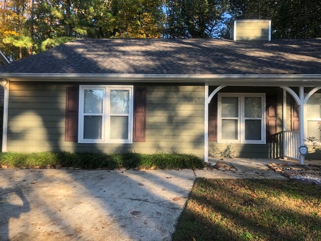 Building Photo - 4067 Coopers Hill Dr SE