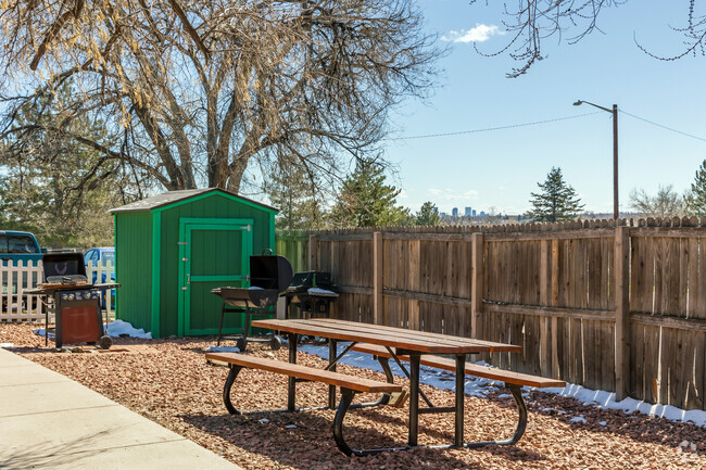 Picnic Area - Terrace Park Apartments